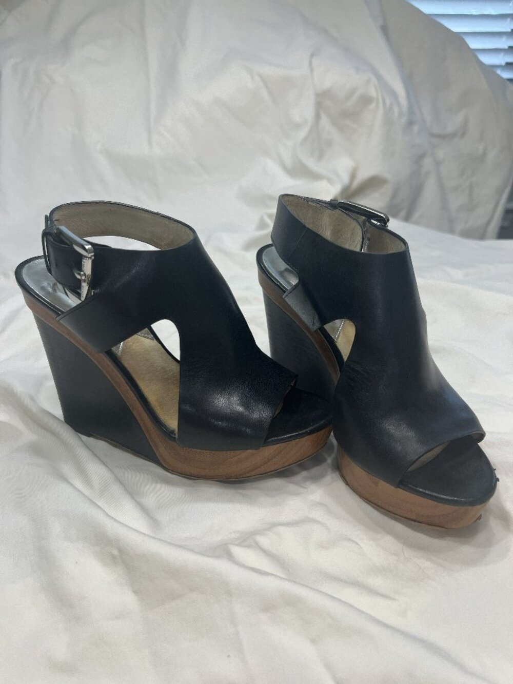 Michael Kors Black Leather Platform Wedge Sandals Size 5